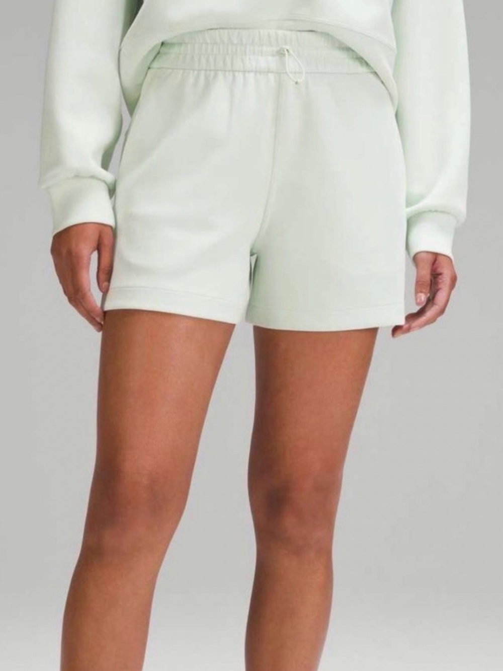 Lululemon Softstreme High-Rise Short 4” in Kohlrabi Green 🍈